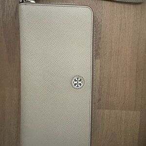 Tory Burch Textured Cream Clutch